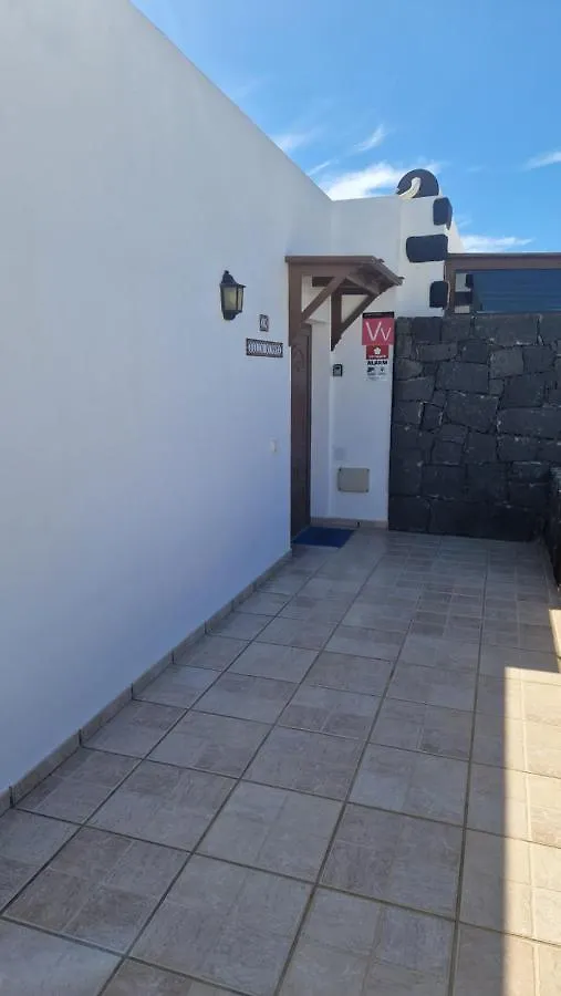 Villa Vinsta Playa Blanca  Holiday home